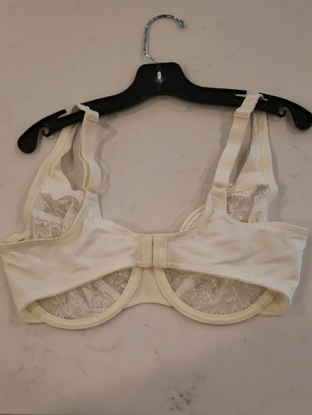 Wacoal Ivory Lace With Satin Ribbon Trim Underwire Bra - Picture 3 of 4